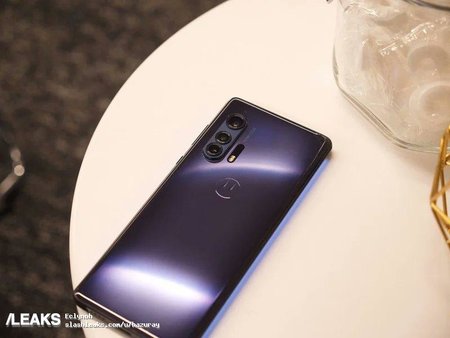 motorola-edge-hands-on-photos-8.jpg
