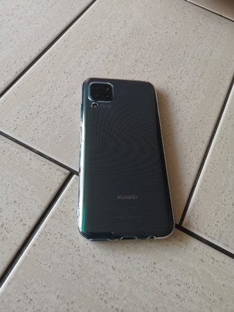 Huawei-P40-Lite_01_transparentes-Cover.jpg