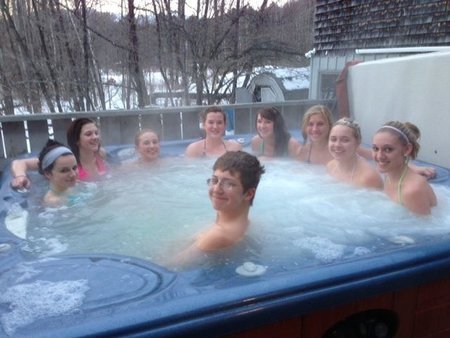 nerd-hot-tub-jacuzzi-smug-girls-13614716601.jpg