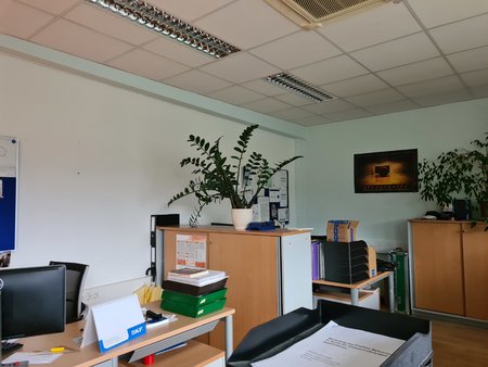 S20_Indoor.jpg