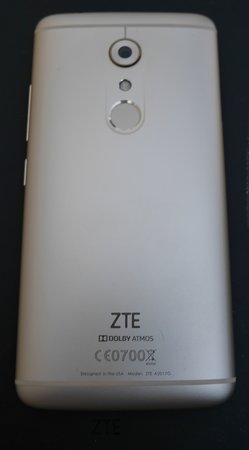 Axon7_Back.jpg