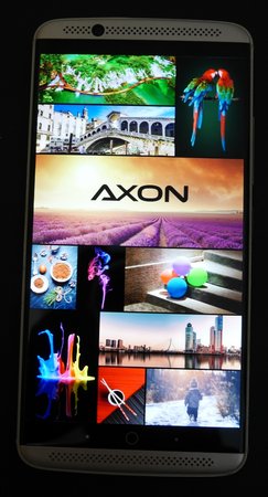 Axon7_Front2.jpg