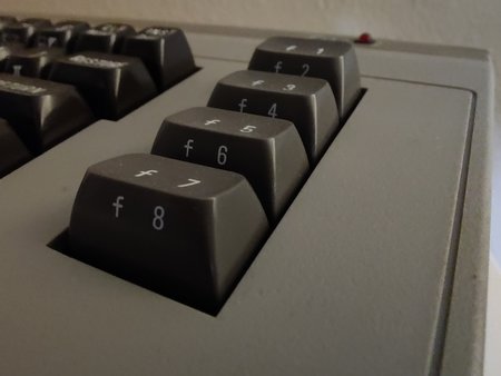 8Pro_2.jpg
