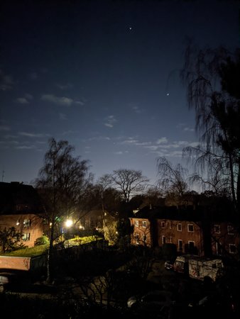 PXL_20201122_214648919.NIGHT.jpg