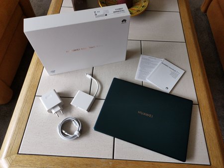 Huawei-MateBook-X-Pro_01.jpg