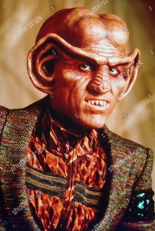 star-trek-deep-space-nine-1992-shutterstock-editorial-5879151b.jpg