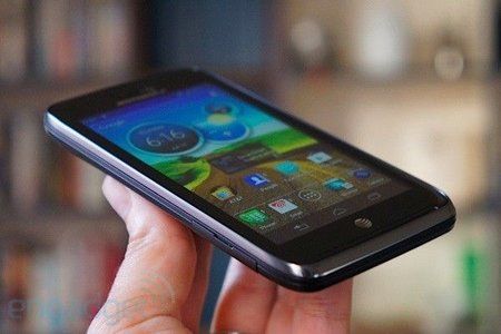 motorolaatrixhdreviewlead17.jpg