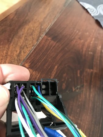 Anschluss der Kabel aus Stecker 3 SLK.jpg