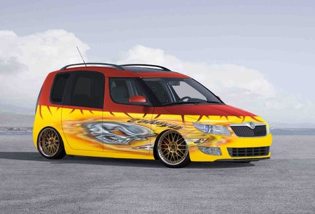 Skoda-Roomster_2011_1600x1200_wallpaper_021.jpg