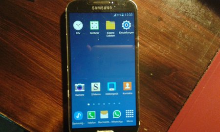 2Samsung S4.jpg