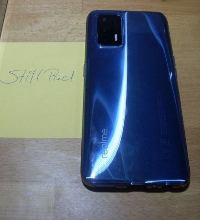 Realme_02.jpg