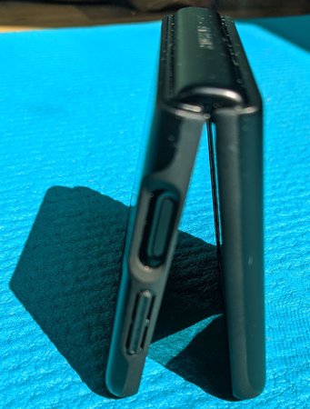 Spigen5.jpg