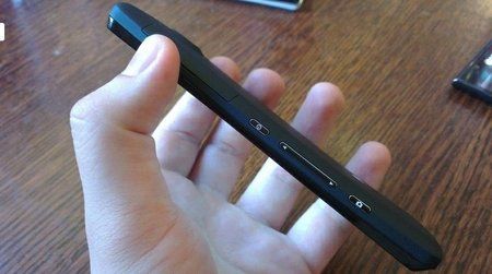 Sony_Xperia_T 03.jpg