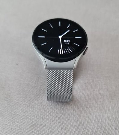 Watch4 44mm Milanese Band 3.JPG