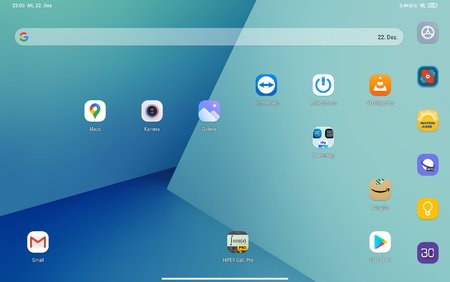 Screenshot_2021-12-22-23-05-28-516_com.teslacoilsw.launcher.jpg