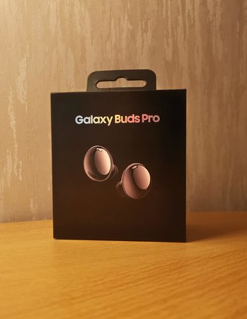 Buds_Pro.jpg