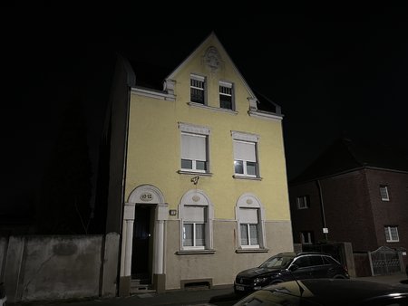 13 p Max iOS 15.4 RC normal 2.JPG