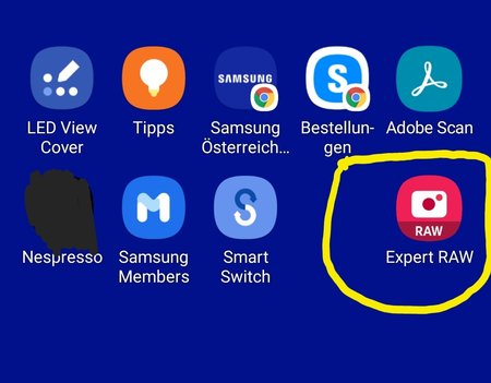 Screenshot_20220318-083704_One UI Home.jpg