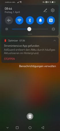 Screenshot_20220401_084403_com.teslacoilsw.launcher.jpg