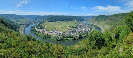 PXL_20220604_094227720.PANO.jpg