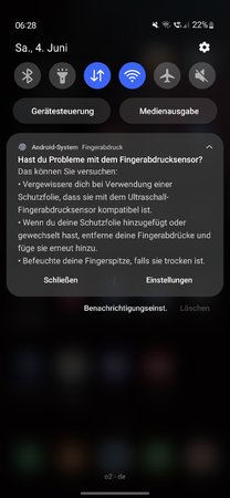 Screenshot_20220604-062805_One UI Home.jpg