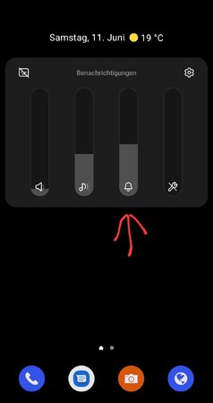 Screenshot_20220611-091522_One UI Home.jpg