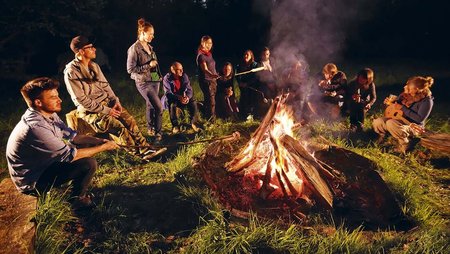Wer-sitzt-nicht-gerne-am-Lagerfeuer-und-roestet-Marshmallows-Wir-haben-einige-Rezepte-fuer-ein...jpg