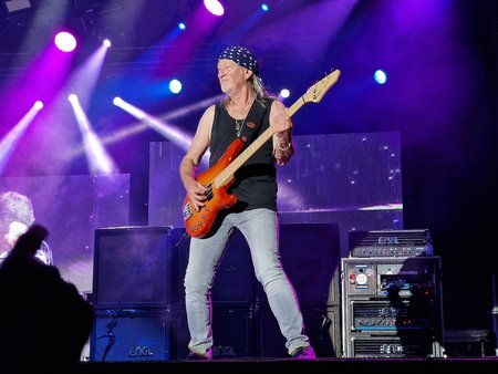 DP Roger Glover.jpg