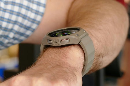 Galaxy-Watch-5-Pro-Case-Side.jpg