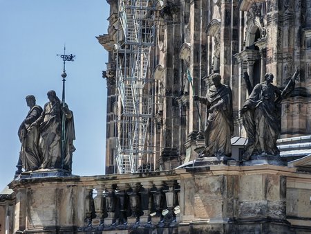 Dresden_Hofkirche_100.jpg