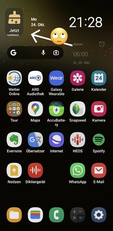Screenshot_20221024_212842_One UI Home.jpg