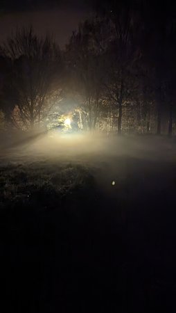 PXL_20221031_222216643.NIGHT.jpg