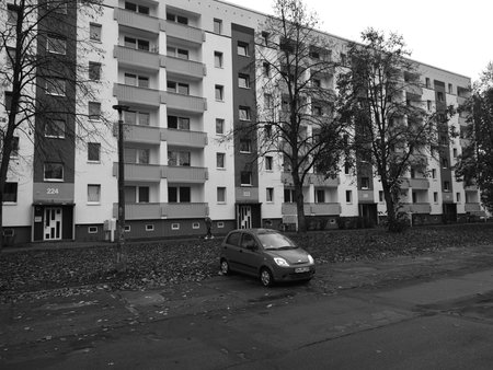 Monochrom-1.jpg