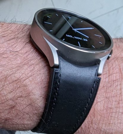 GW5Pro_Hybrid Schwarz1.jpg