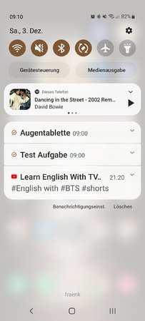 Screenshot_20221203-091045_One UI Home.jpg