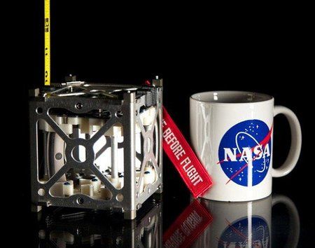 20120827-nasa-phonesat-android-nexus-telefon1.jpeg