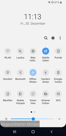 Screenshot_20221230-111317_One UI Home.jpg
