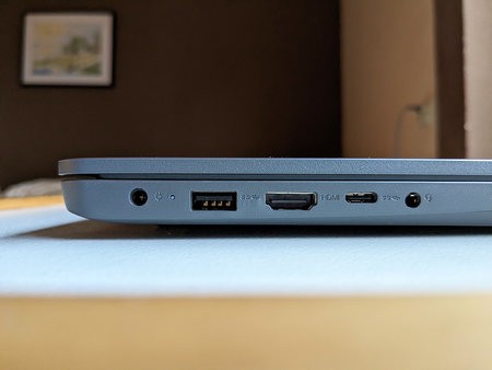 Lenovo_IdeaPad_3_03.jpg