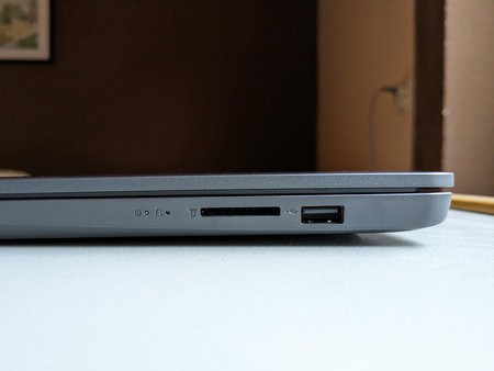 Lenovo_IdeaPad_3_04.jpg