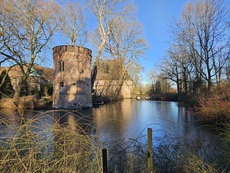 1x Zoom Schloss Bladenhorst.jpg