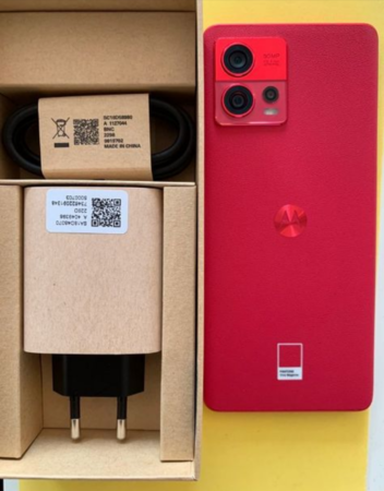 Moto edge 30 fusion.png