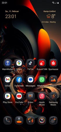 Screenshot_20230211_230159_One UI Home.jpg