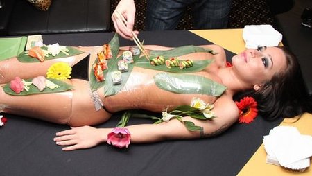 4ee4d24e2552f109dc8d25c47f_cmUgNDgwIDI3MANiMDQ0NDVmOTg1Nw==_body-sushi.jpg