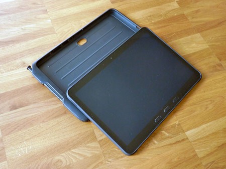 Tablet u. Case_2.JPG Tablet u. Case_2.JPG