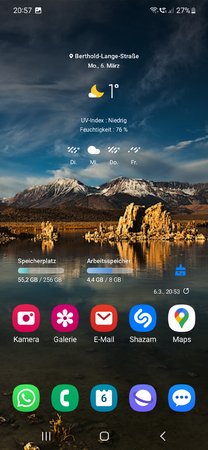 Screenshot_20230306_205706_One UI Home.jpg