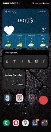 Screenshot_20230404_001327_One UI Home.jpg