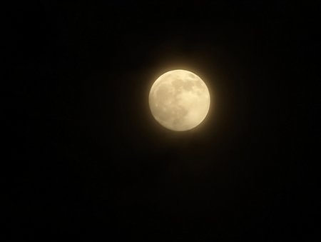 Mond pixel 7pro x30 2.jpg