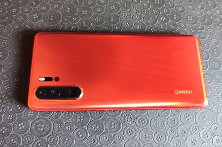 P30 Pro von Hinten.jpg