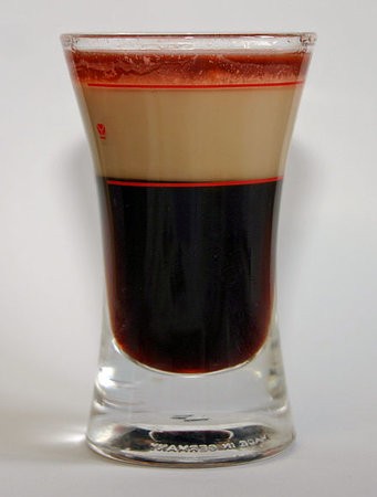 440px-Cocktail_b52.jpg